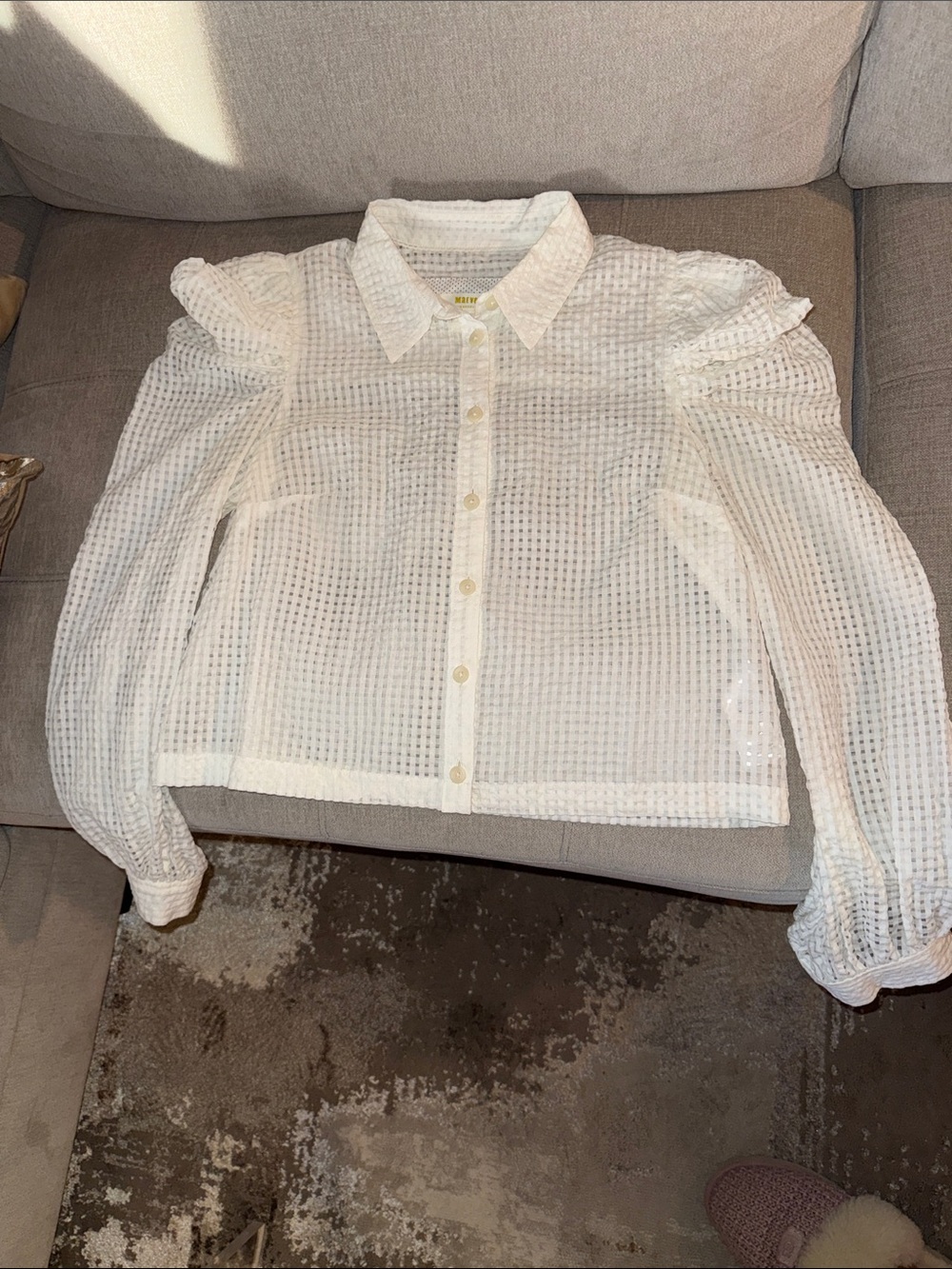 Maeve White Sheer Textured Puff-Sleeve Button-Down Blouse - Picture 2 of 9